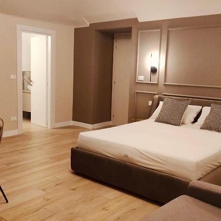Lagrange 34 Hotel Turin Bagian luar foto