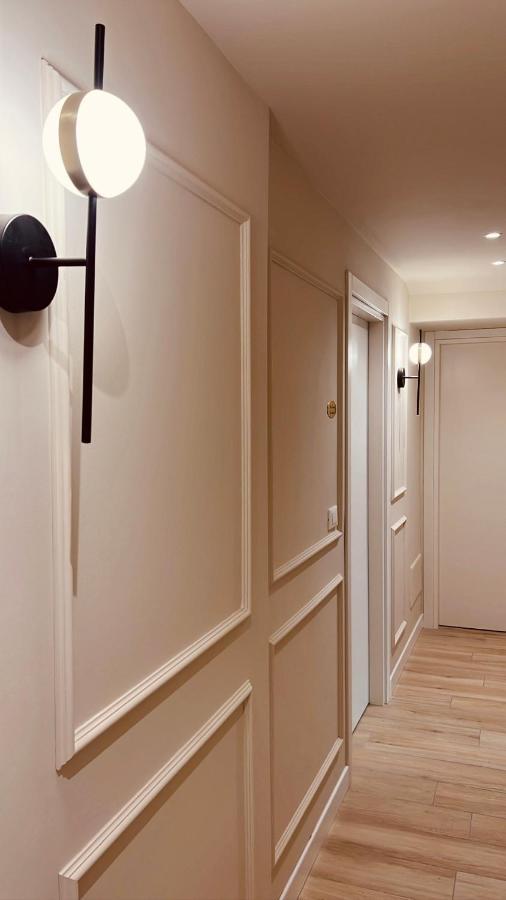Lagrange 34 Hotel Turin Bagian luar foto